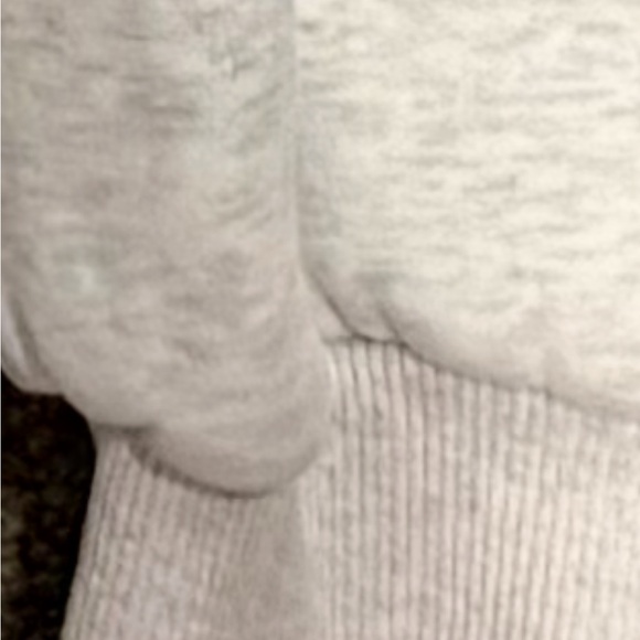 Comfrt Cloud Zip Set (hoodie & sweatpants) - Picture 8 of 8